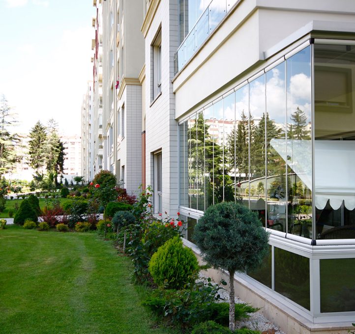 Frameless Glass Balcony – project photo 7